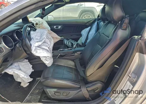 2020 Ford Mustang z USA, uszkodzony, nr VIN 1FATP8UHXL5125317